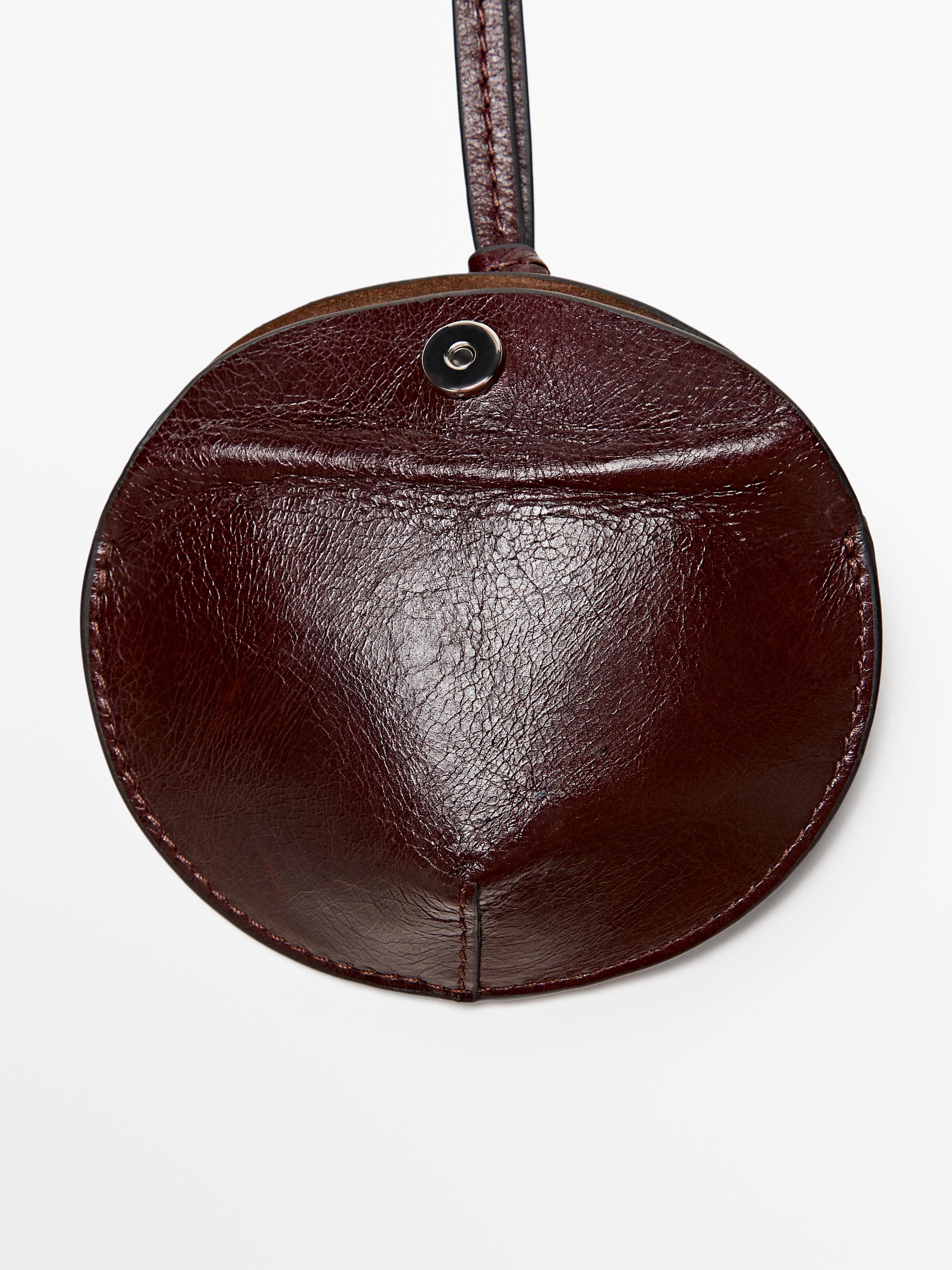 Étui pliable AirPods en cuir nappa